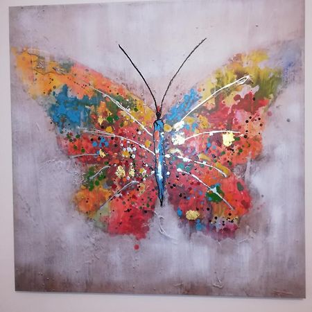Butterfly Apartman Čačak Kültér fotó
